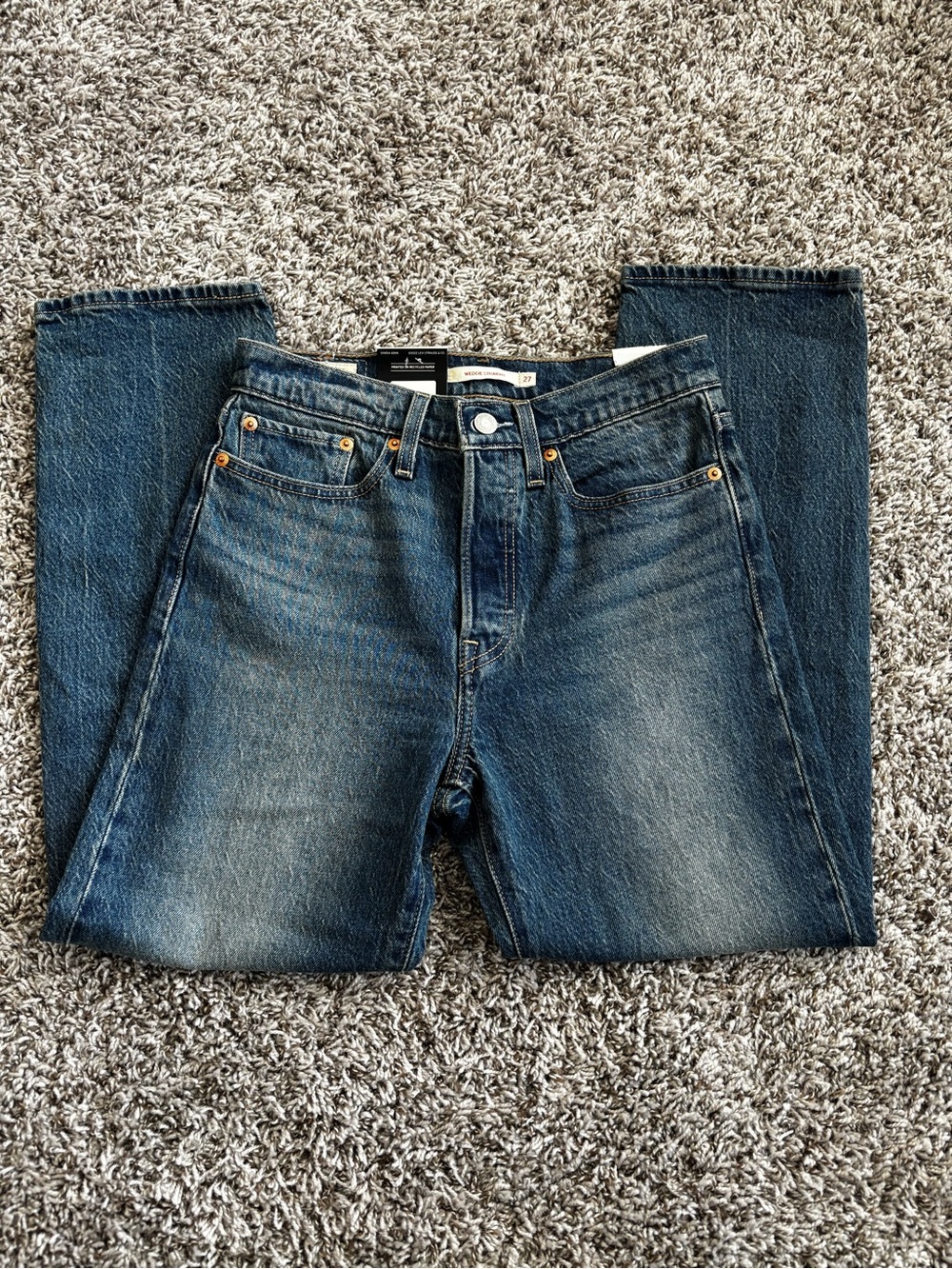 Levi's Women's Wedgie Straight Medium Blue Washed Denim Jeans